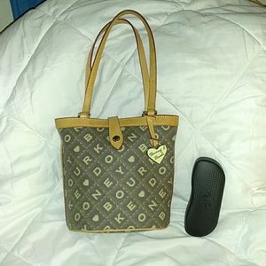 Dooney and Burke small leather sholder bag